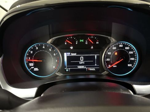 Used 2018 Chevrolet Traverse LT FWD image 12