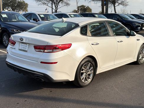 Used 2019 Kia Optima LX image 8