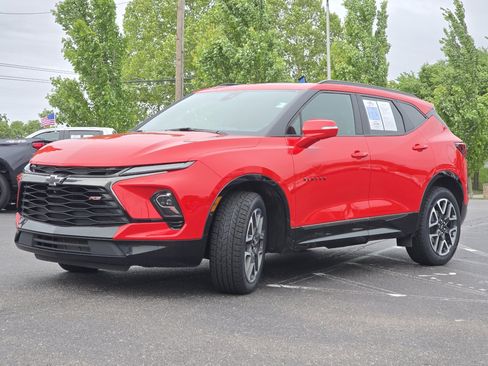 Certified 2024 Chevrolet Blazer RS w/ Driver Confidence II Package FWD image 24