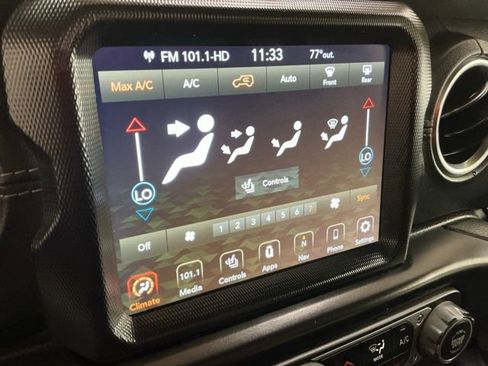 Used 2021 Jeep Wrangler Unlimited Sahara w/ Cold Weather Group AWD/4WD image 26