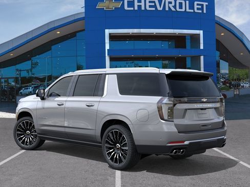 New 2026 Chevrolet Suburban High Country AWD/4WD image 31