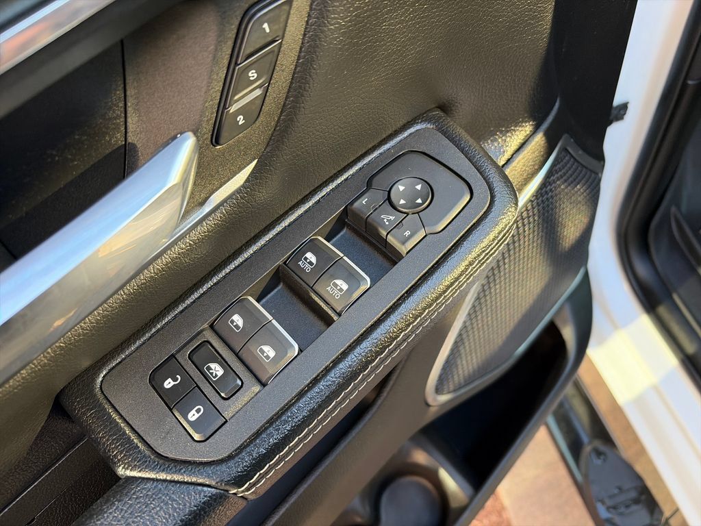 Used 2025 RAM 1500 Laramie AWD/4WD image 25