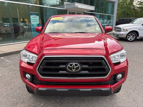 Used 2022 Toyota Tacoma SR5 RWD image 8