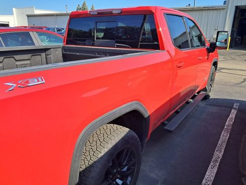 Used 2024 GMC Sierra 1500 Elevation w/ Preferred Package AWD/4WD image 7