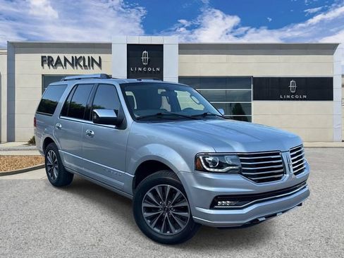 Used 2017 Lincoln Navigator Select AWD/4WD image 1