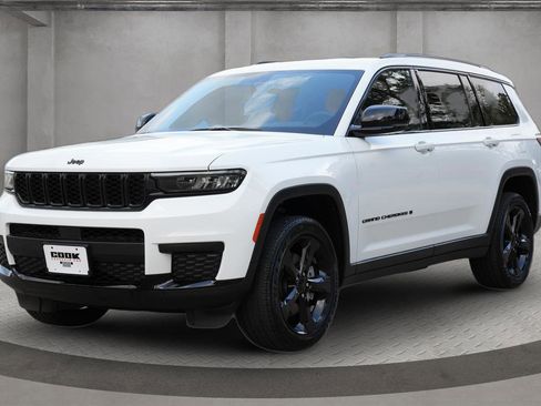 Used 2023 Jeep Grand Cherokee L Altitude image 1