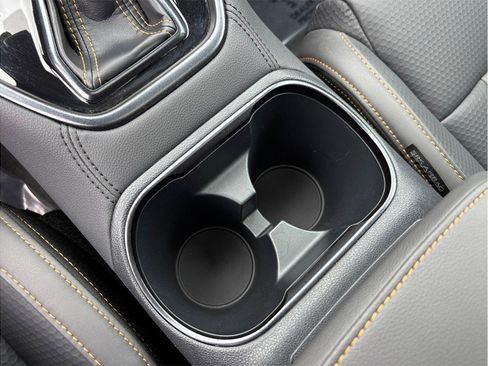 Used 2025 Subaru Outback Wilderness AWD/4WD image 33