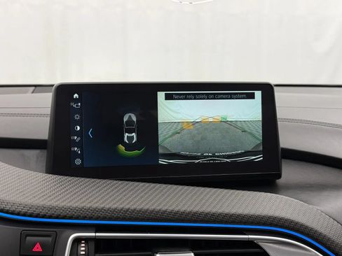 Used 2019 BMW i8 Roadster AWD/4WD image 21