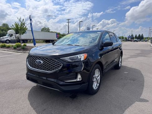 Certified 2024 Ford Edge SEL w/ Convenience Package AWD/4WD image 3