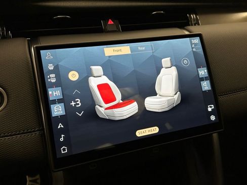 Used 2025 Land Rover Discovery Sport Dynamic SE image 15