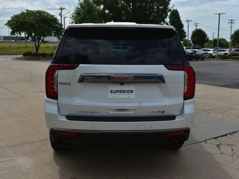 Used 2024 GMC Yukon AT4 w/ AT4 Premium Plus Package AWD/4WD image 6