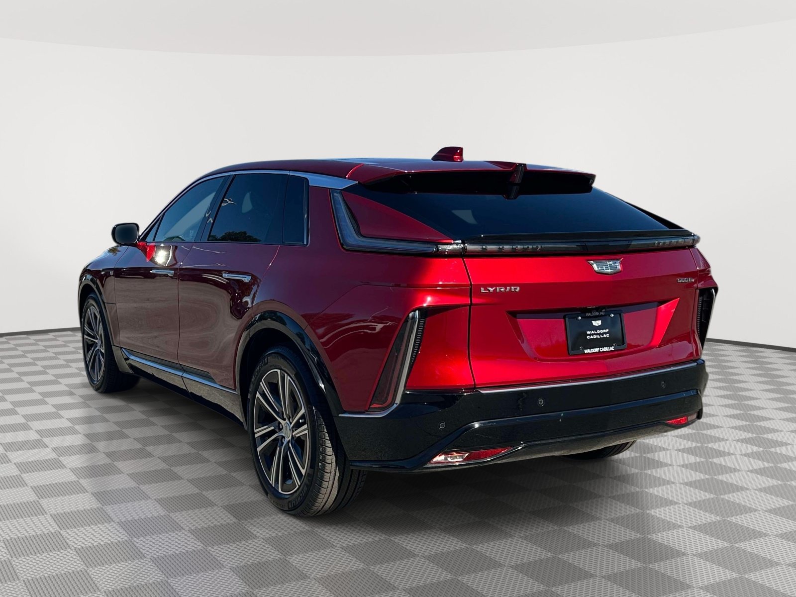 Certified 2024 Cadillac Lyriq Luxury AWD/4WD image 4