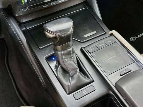 Used 2019 Lexus ES 350 w/ Premium Package FWD image 21