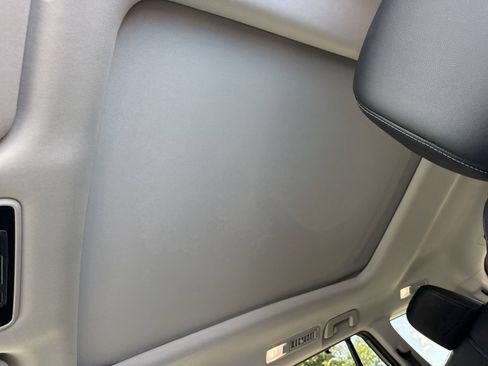 Used 2025 Toyota Grand Highlander FWD image 15