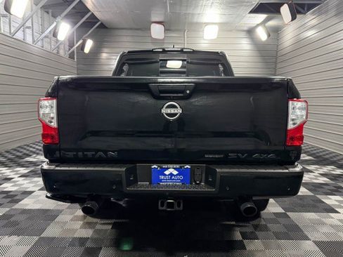 Used 2023 Nissan Titan SV w/ SV Convenience Package image 6