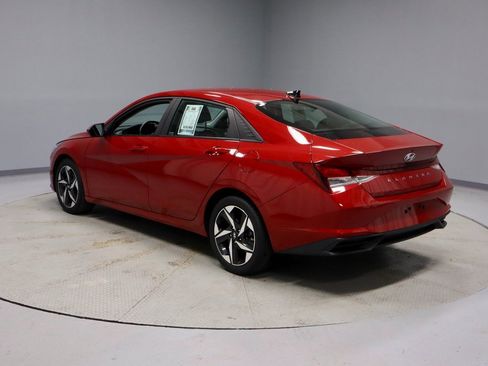 Certified 2023 Hyundai Elantra SEL w/ Convenience Package image 11