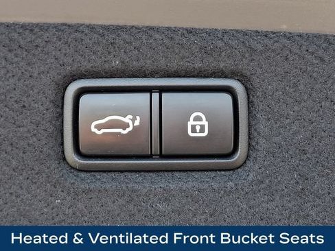 Used 2022 Genesis G90 5.0 Ultimate AWD/4WD image 36