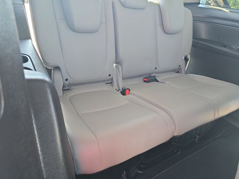 Used 2019 Honda Odyssey EX-L image 12