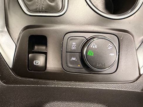 Used 2018 Chevrolet Traverse High Country AWD/4WD image 35