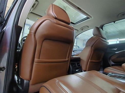 Used 2019 Acura MDX SH-AWD w/ Advance Package image 16