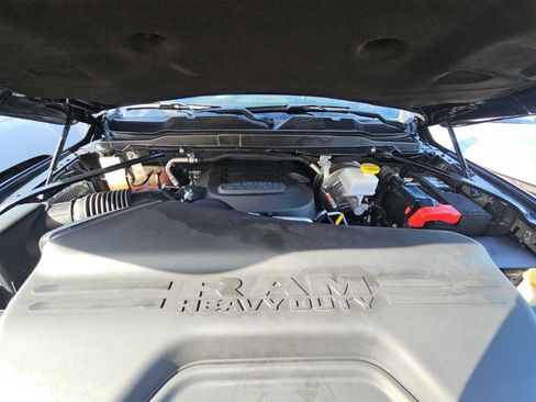 Used 2024 RAM 2500 Big Horn w/ Bed Utility Group image 38