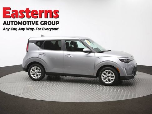 Used 2023 Kia Soul LX w/ Option Group 015 FWD image 46