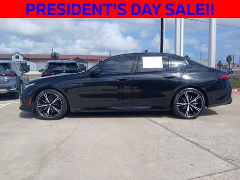 Used 2024 BMW 530i w/ M Sport Package image 8