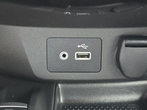 Used 2020 Nissan Rogue SV w/ Sun & Sound Touring Package AWD/4WD image 13