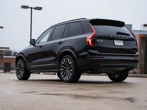 New 2026 Volvo XC90 T8 Ultra w/ Protection Package AWD/4WD image 5