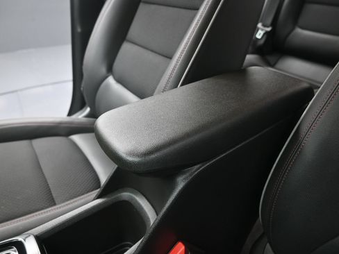 Used 2023 Chevrolet TrailBlazer RS AWD/4WD image 30