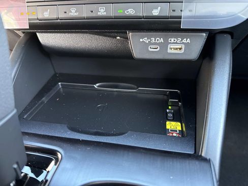 New 2026 Subaru Outback Limited AWD/4WD image 32
