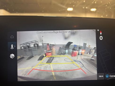 Used 2025 Hyundai Elantra Limited image 17