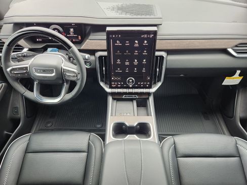 New 2026 GMC Acadia Denali w/ Super Cruise Package image 30