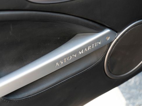 Used 2002 Aston Martin Vanquish image 17
