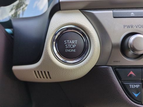 Used 2018 Lexus ES 350 w/ Luxury Package w/Wood Trim FWD image 23