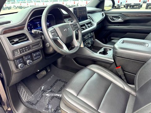 Used 2024 Chevrolet Tahoe Z71 w/ Luxury Package image 11