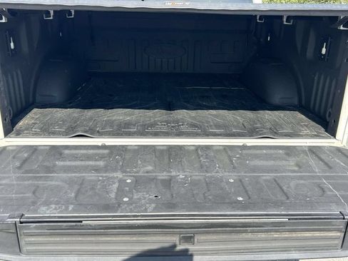 Used 2015 Ford F150 Platinum w/ Equipment Group 701A Luxury AWD/4WD image 14