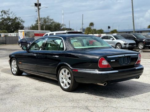 Used 2005 Jaguar XJ8 image 3