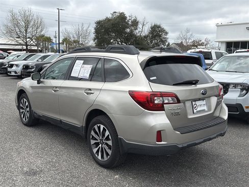 Used 2017 Subaru Outback 3.6R Limited w/ Popular Package #5 image 7