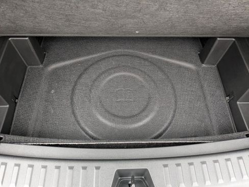 New 2026 GMC Terrain Denali w/ LPO, Black Badging Package image 36