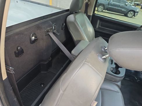 Used 2014 RAM 2500 Tradesman image 12