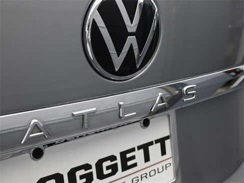 Used 2022 Volkswagen Atlas SE image 16
