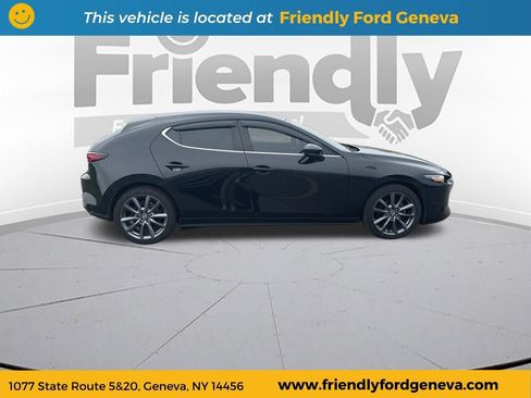 Used 2022 MAZDA MAZDA3 s FWD image 4