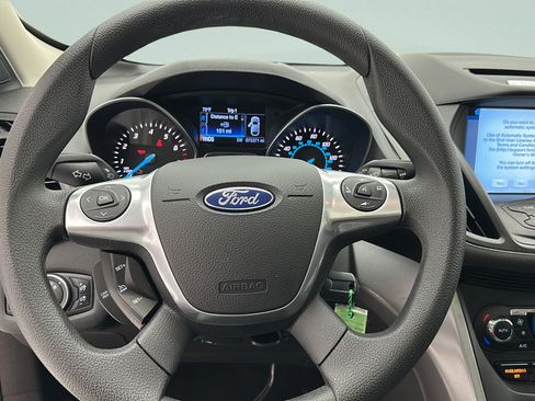 Used 2016 Ford Escape SE w/ Equipment Group 201A AWD/4WD image 16