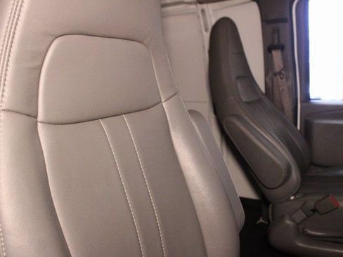 Used 2023 GMC Savana 2500 Work Van w/ Driver Convenience Package image 10