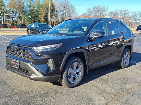 New 2025 Toyota RAV4 XLE image 10