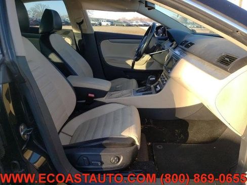 Used 2011 Volkswagen CC Sport image 6