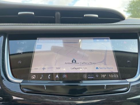 Used 2024 Cadillac XT6 Premium Luxury w/ Technology Package FWD image 25