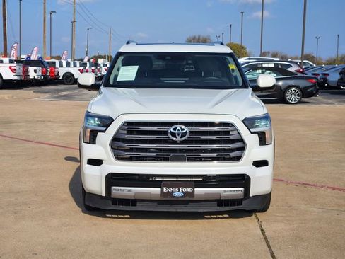 Used 2023 Toyota Sequoia Limited image 2