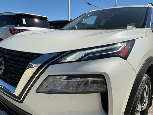 Used 2023 Nissan Rogue Platinum image 8